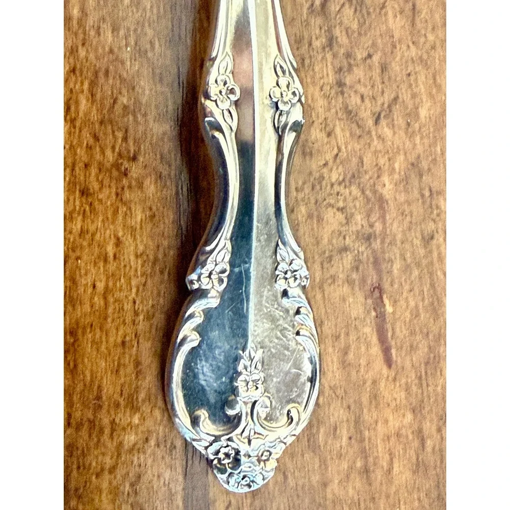 Rogers & Bro Silver Plate Flatware Set Remembrance Pattern 18pc Serving Piece